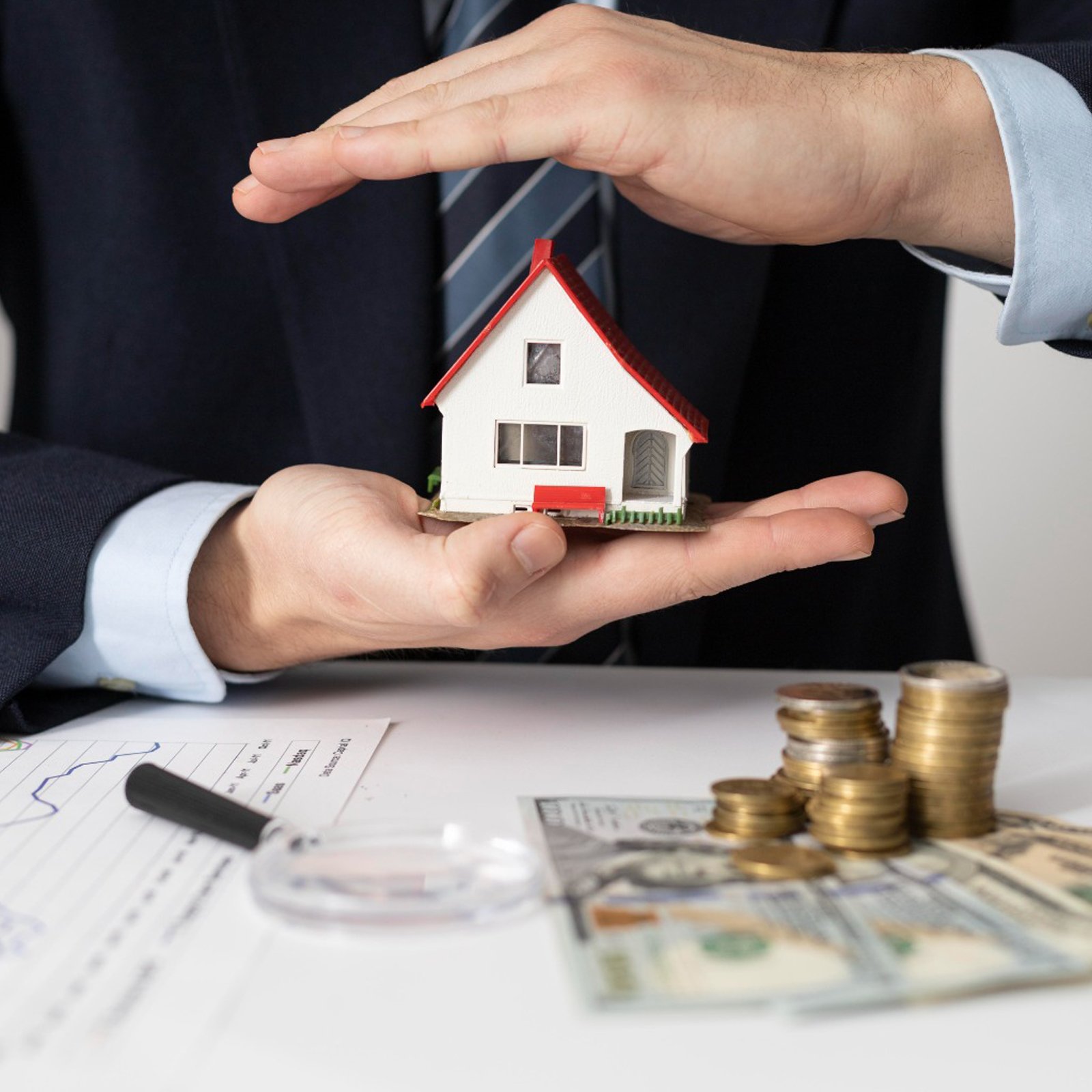 Real Estate vs Mutual Funds: Which Gives Better Returns